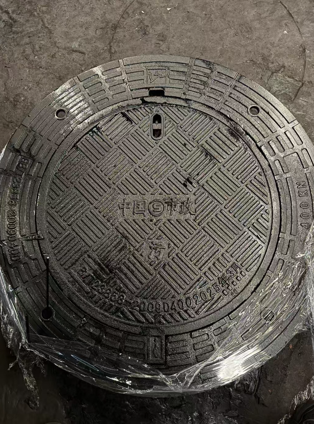 新乐球墨铸铁防沉降井盖展示